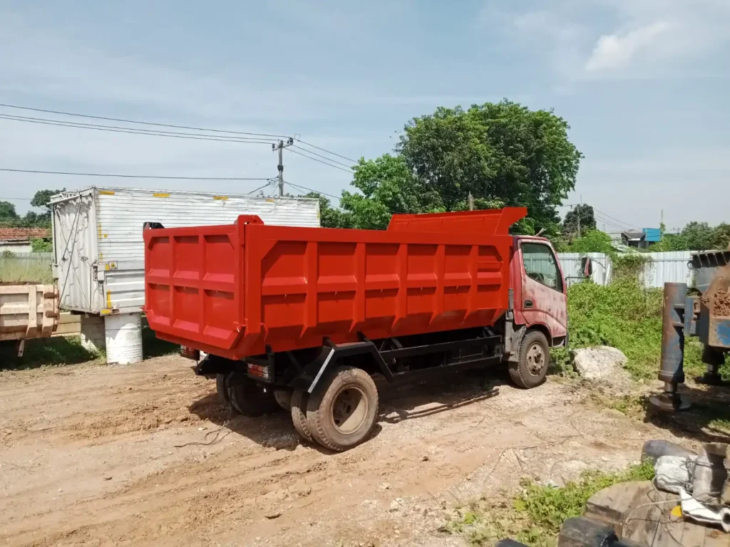 karoseri-perbaikan-dumptruck-altajaya-berdikari